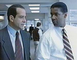 Denzel Washington and Tony Shalhoub in THE SIEGE 